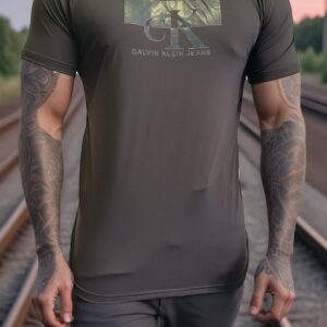 camiseta estilo básico premium- Negra CK