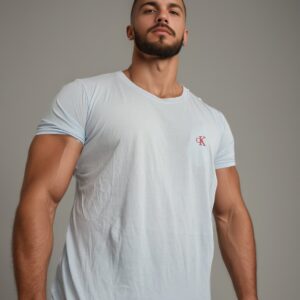 camiseta estilo básico premium- CK Celeste